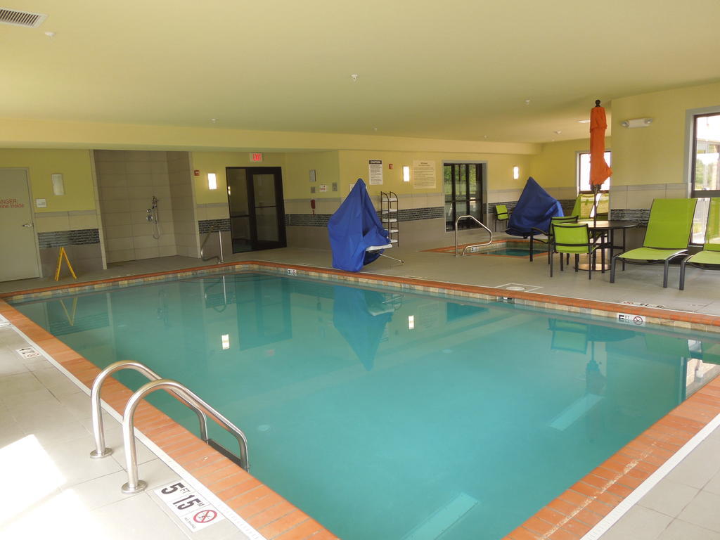 Hampton Inn & Suites - Elyria Exteriör bild